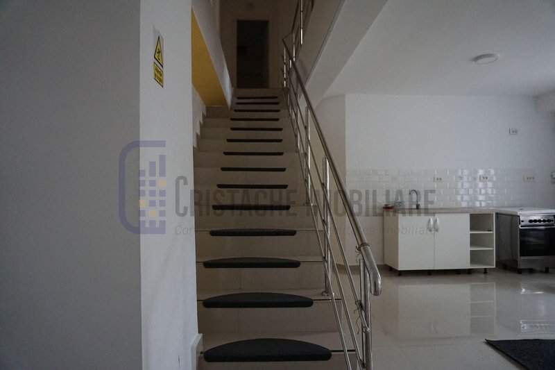 Piata Victoriei, Vila 9 cam., util 236 mp., moderna, disponibila imediat, SANADOR Victoriei