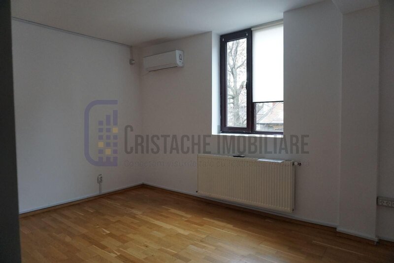 Piata Victoriei, Vila 9 cam., util 236 mp., moderna, disponibila imediat, SANADOR Victoriei